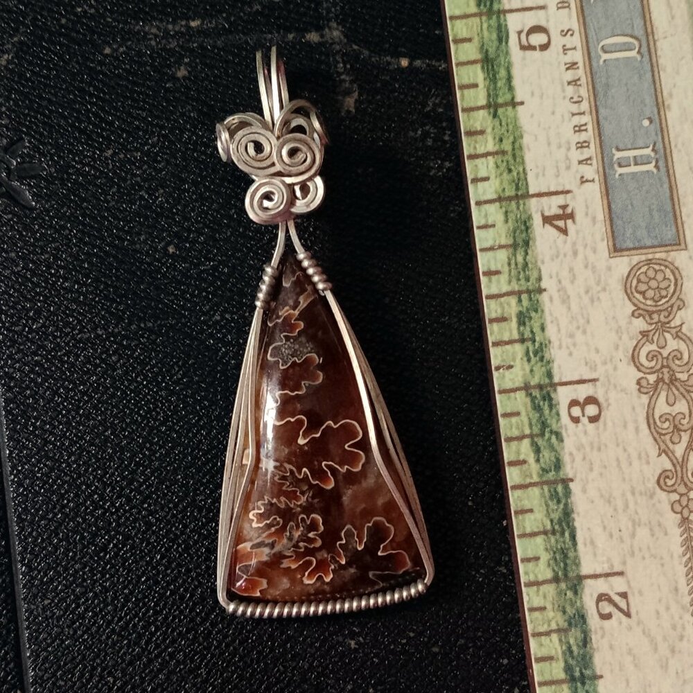 Dendritic Agate Pendant - Brown White Silver Wire Wrapped - Fairycore Jewelry - Picture 4 of 4